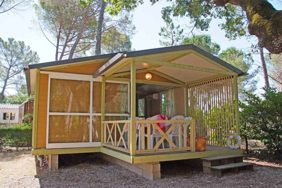 Отель Camping Lou Cantaire Фаянс Экстерьер фото